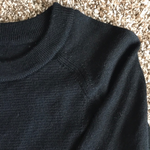 Lululemon Black Sweater Sz.2 - Picture 3 of 4